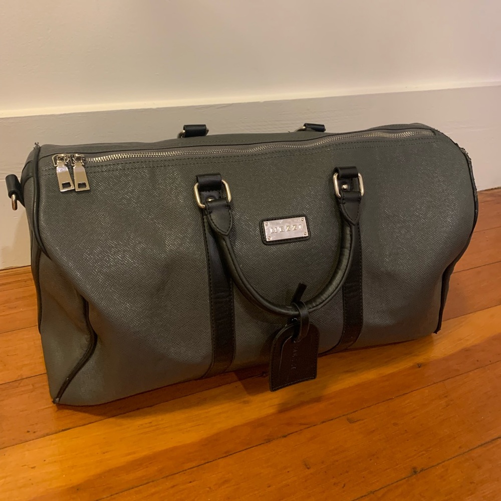 Mezzi unisex duffel bag with shoulder strap